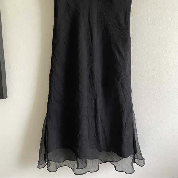 100% Silk  BCBGMAXAZRIA Black V-Neck Flowy Midi Dress Size 2 - Picture 4 of 13